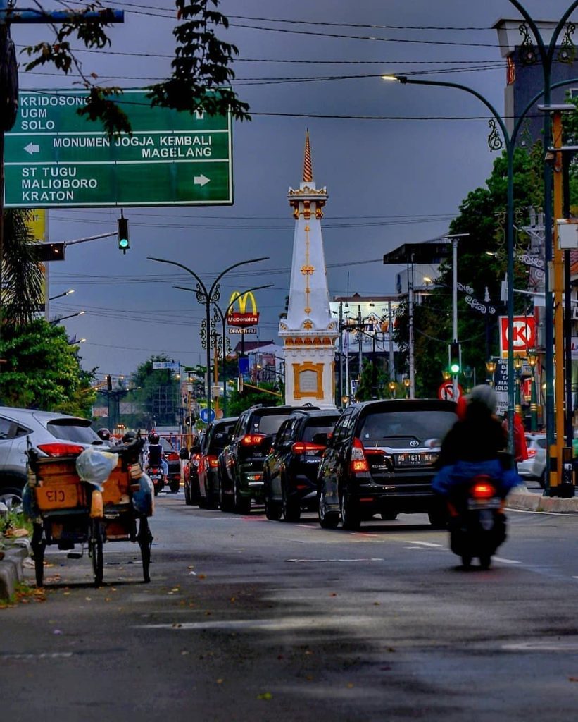 Dokumentasi area seputaran Tugu Jogja yang megah, sumber: instagram