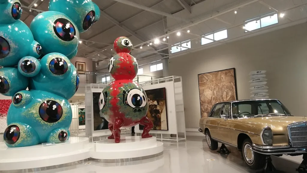 Salah satu koleksi seni di Museum Privat Tumurun, sumber: gmaps