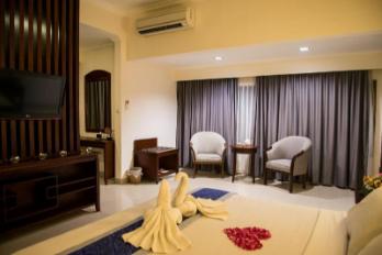 Hotel bintang tiga ini menghadirkan kenyamanan menginap dengan lokasi yang cukup strategis