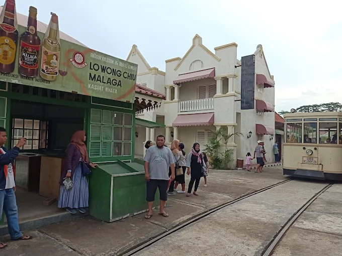 Destinasi wisata di jogja yang menampilkan berbagai replika menarik 