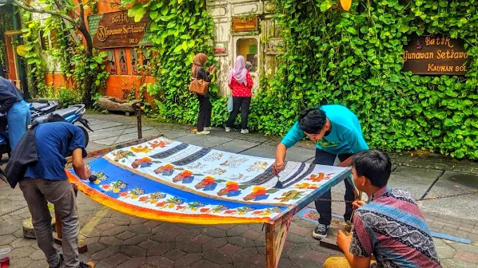 belajar membatik langsung di tempatnya